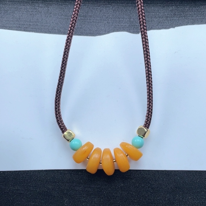 蜜蜡裸石未镶嵌蜜蜡