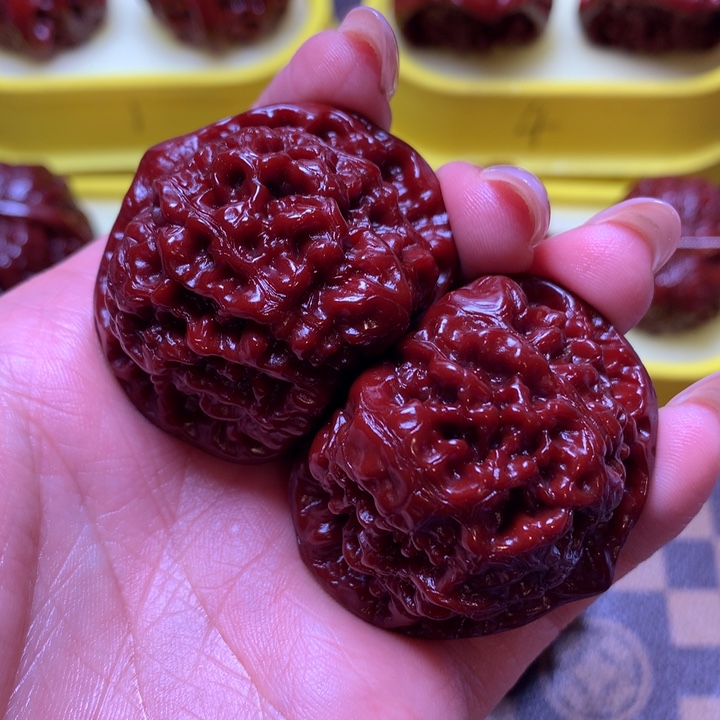 文玩核桃吊坠官帽45