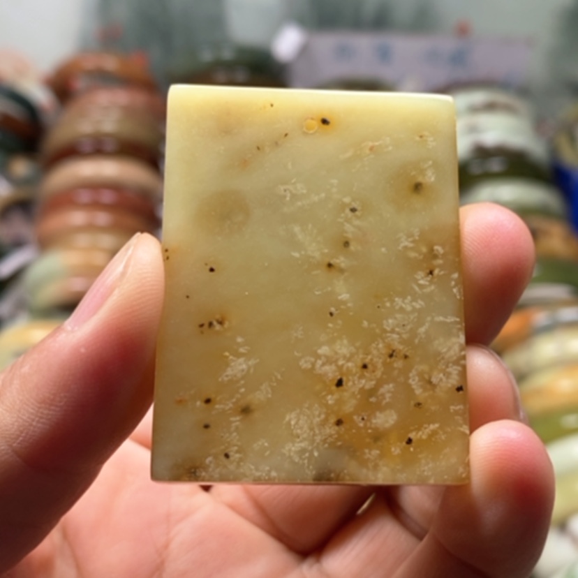 【闪购商品】未镶嵌蛇纹石玉手镯