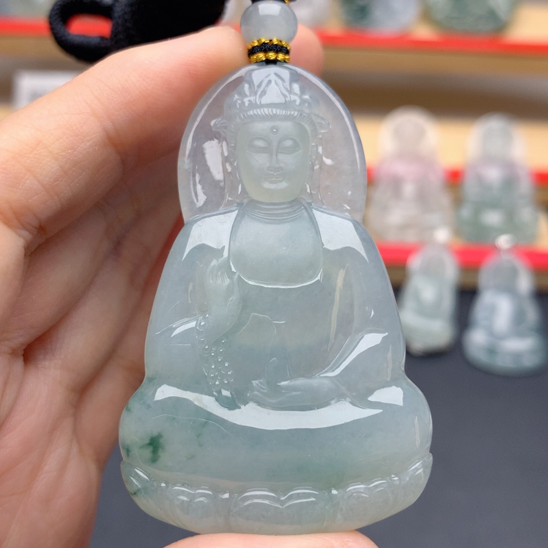 翡翠未镶嵌颈饰素衣