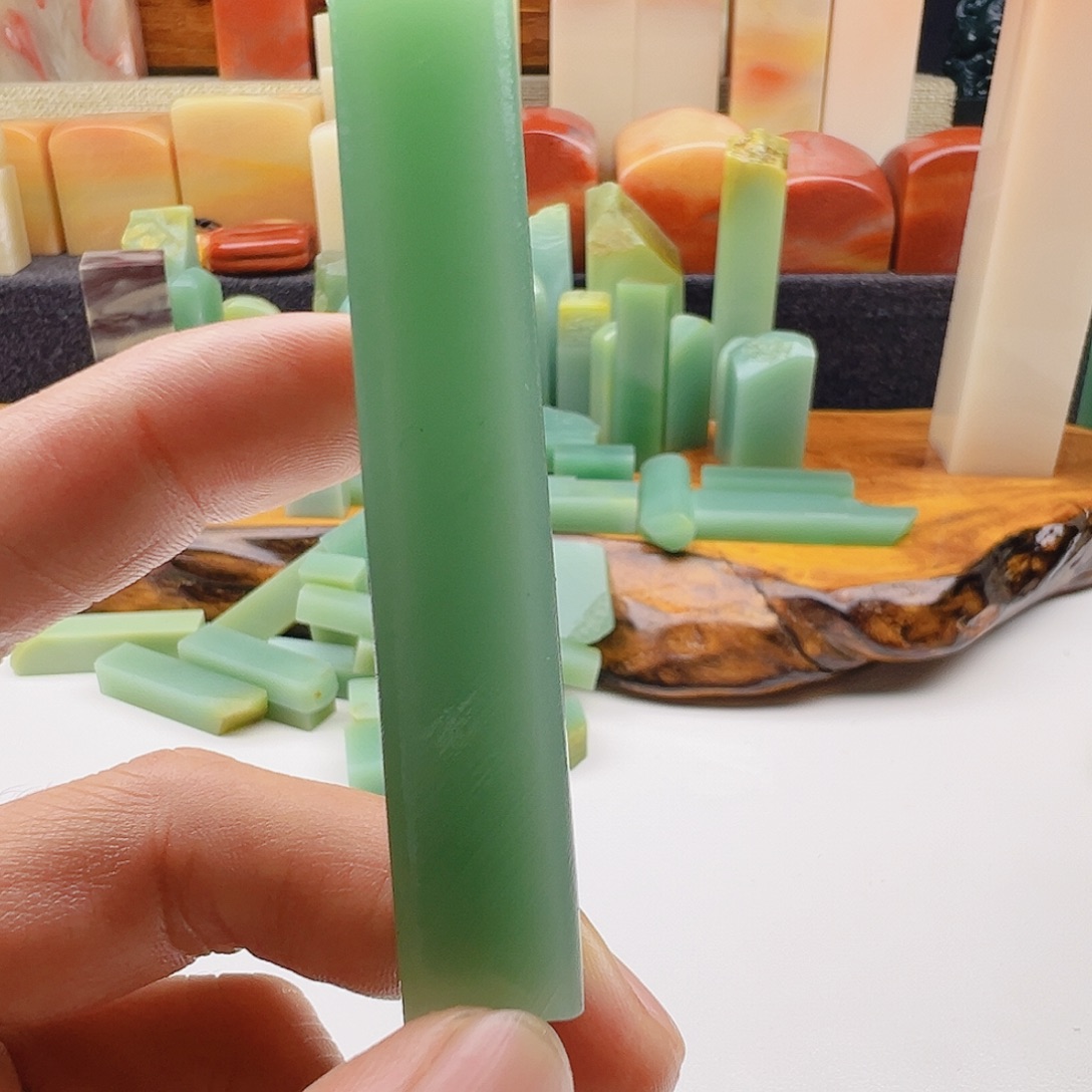 鲸****老挝石老挝精品展区