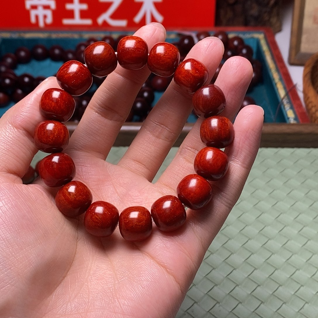 檀香紫檀（小叶紫檀）豆***豆13x14老型泥料