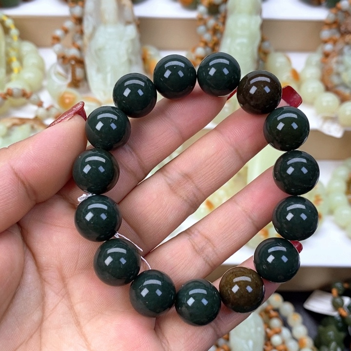 【闪购商品】透闪石质玉手串未镶嵌