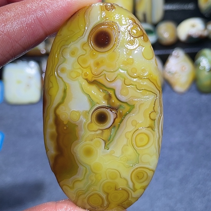 玛瑙/玉髓未镶嵌珠宝奇石