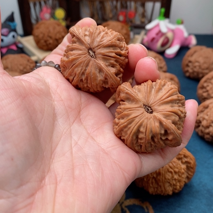 文玩核桃把件张*山地磨41