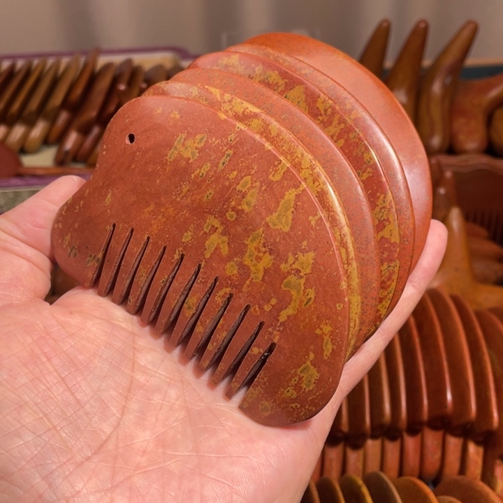 红砭石精品款梳子