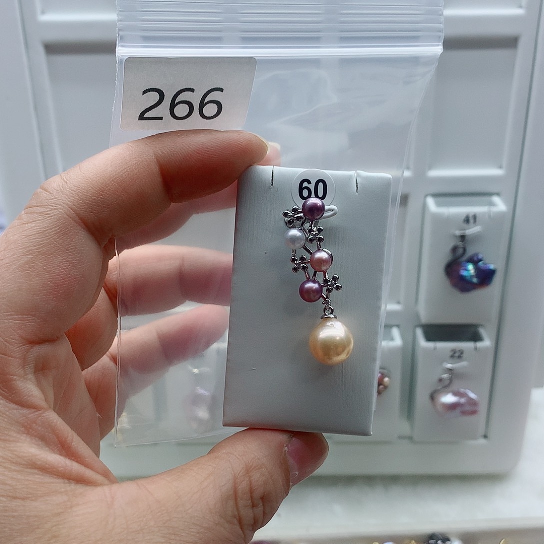 墨***衣合金淡水珍珠吊坠(不含链)