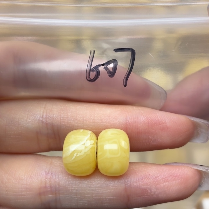 迷****蜜蜡未镶嵌裸石蜜蜡