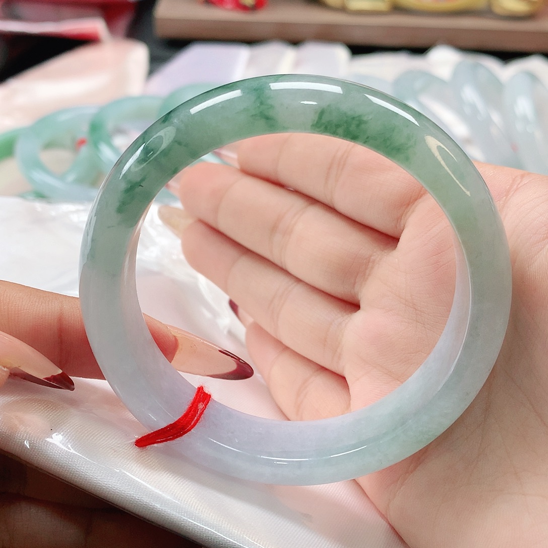 翡翠未镶嵌手镯缅甸天然翡翠