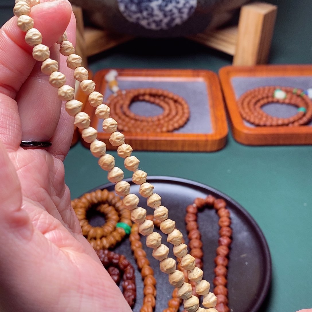 柏香籽/百香籽吊坠75