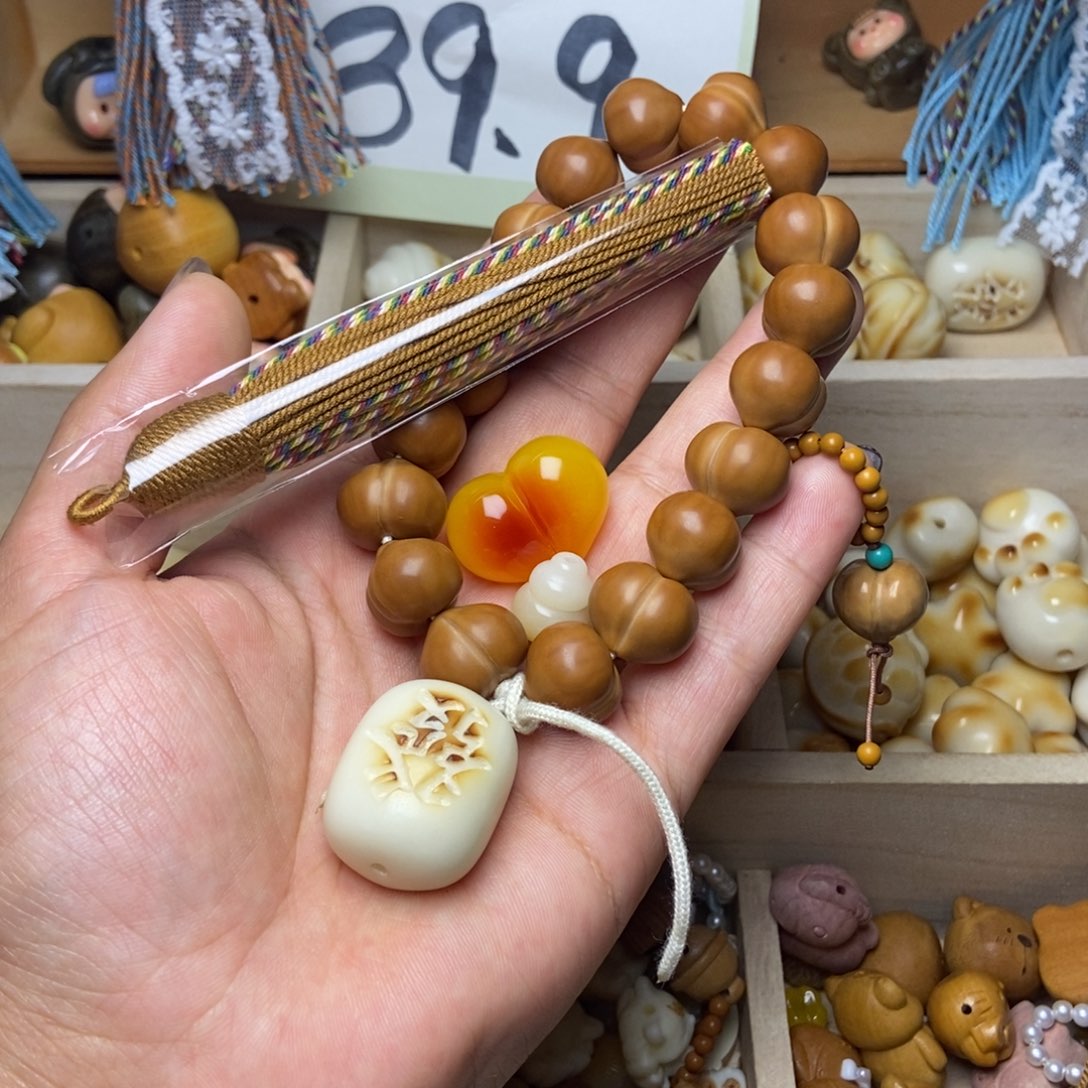 猴头核桃吊坠胖心棕流苏葫芦滴溜发牌