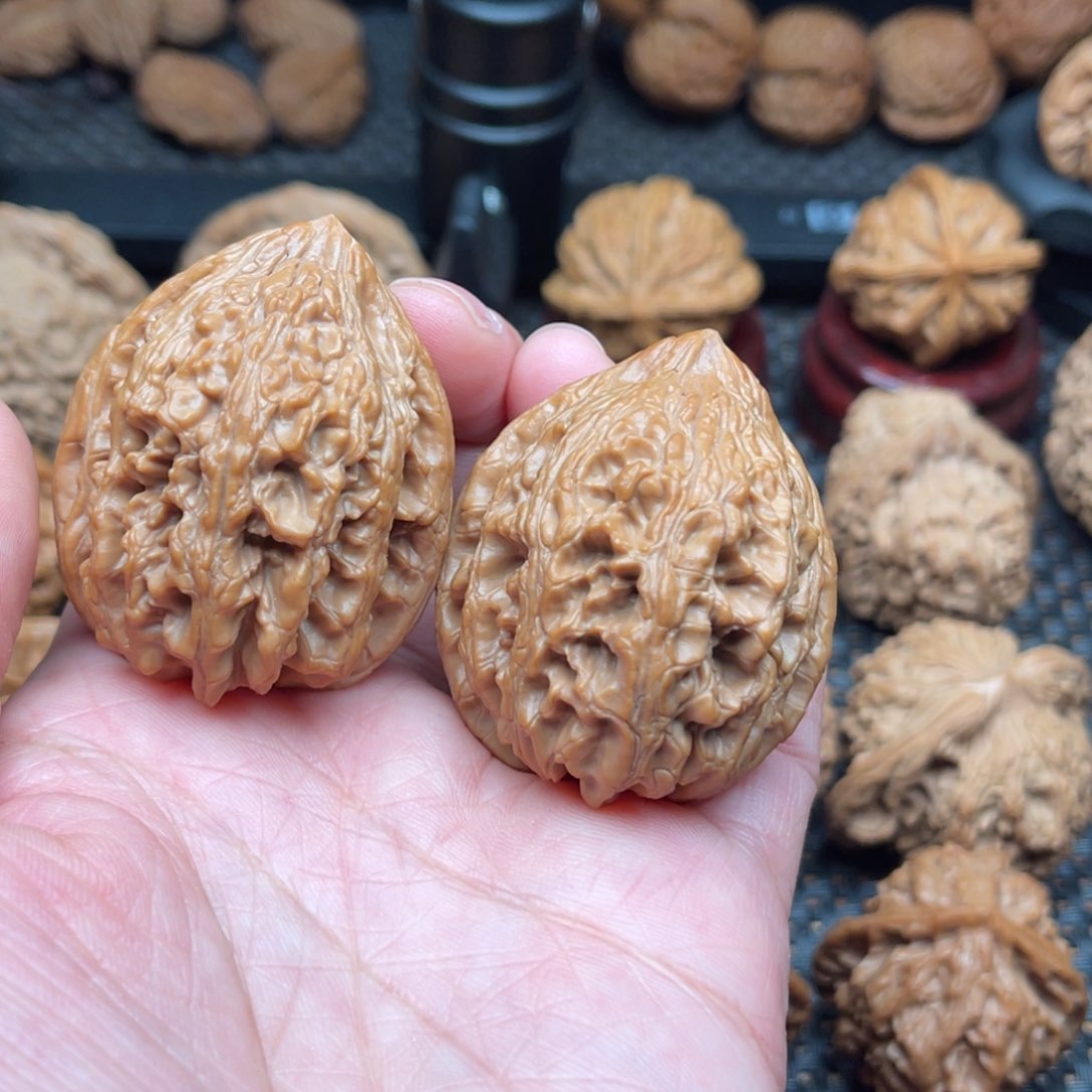 文玩核桃吊坠40尺大沽石