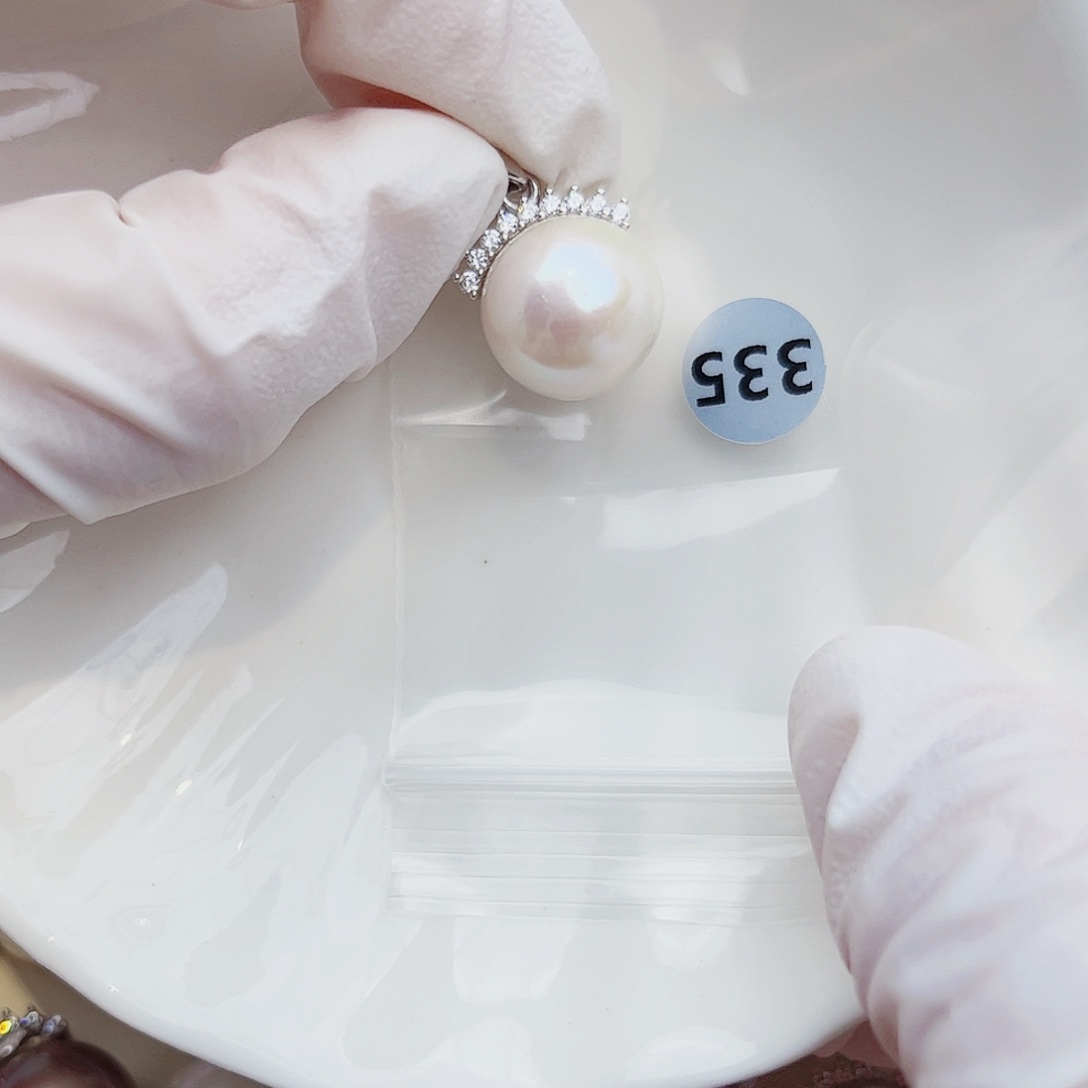 银S925镶嵌淡水珍珠耳饰