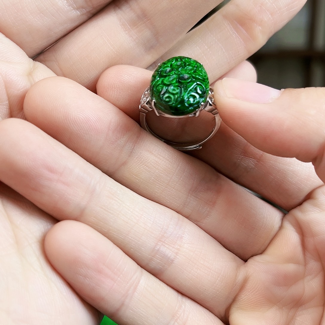 翡翠戒指银S925镶嵌戒指