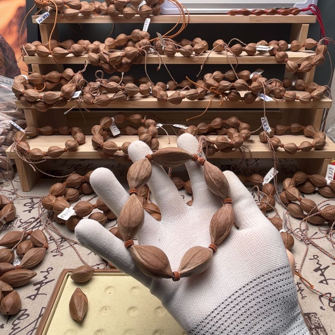 ****️吊坠橄榄核卡18船埔铁核