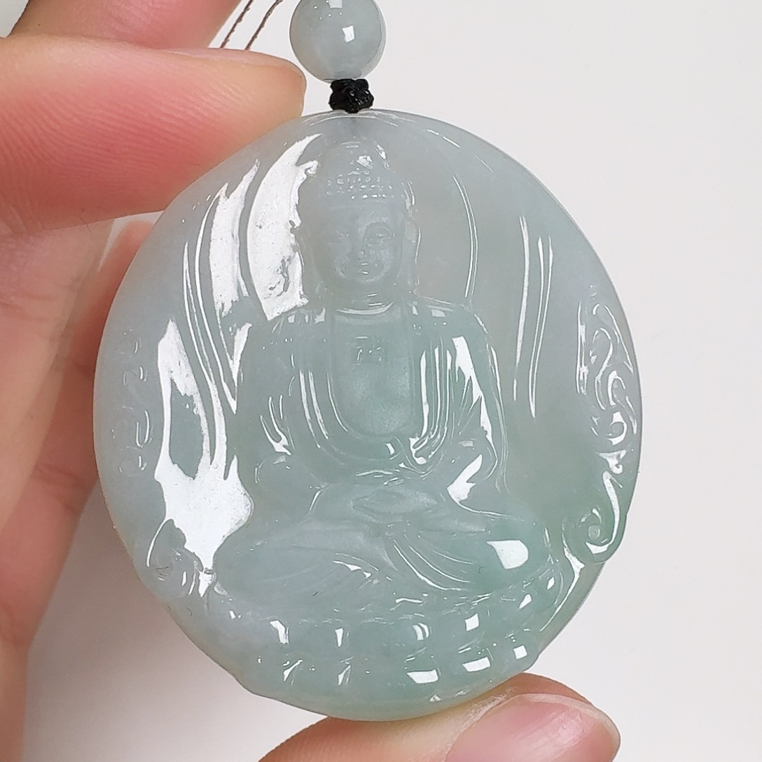 翡翠颈饰未镶嵌大日如来