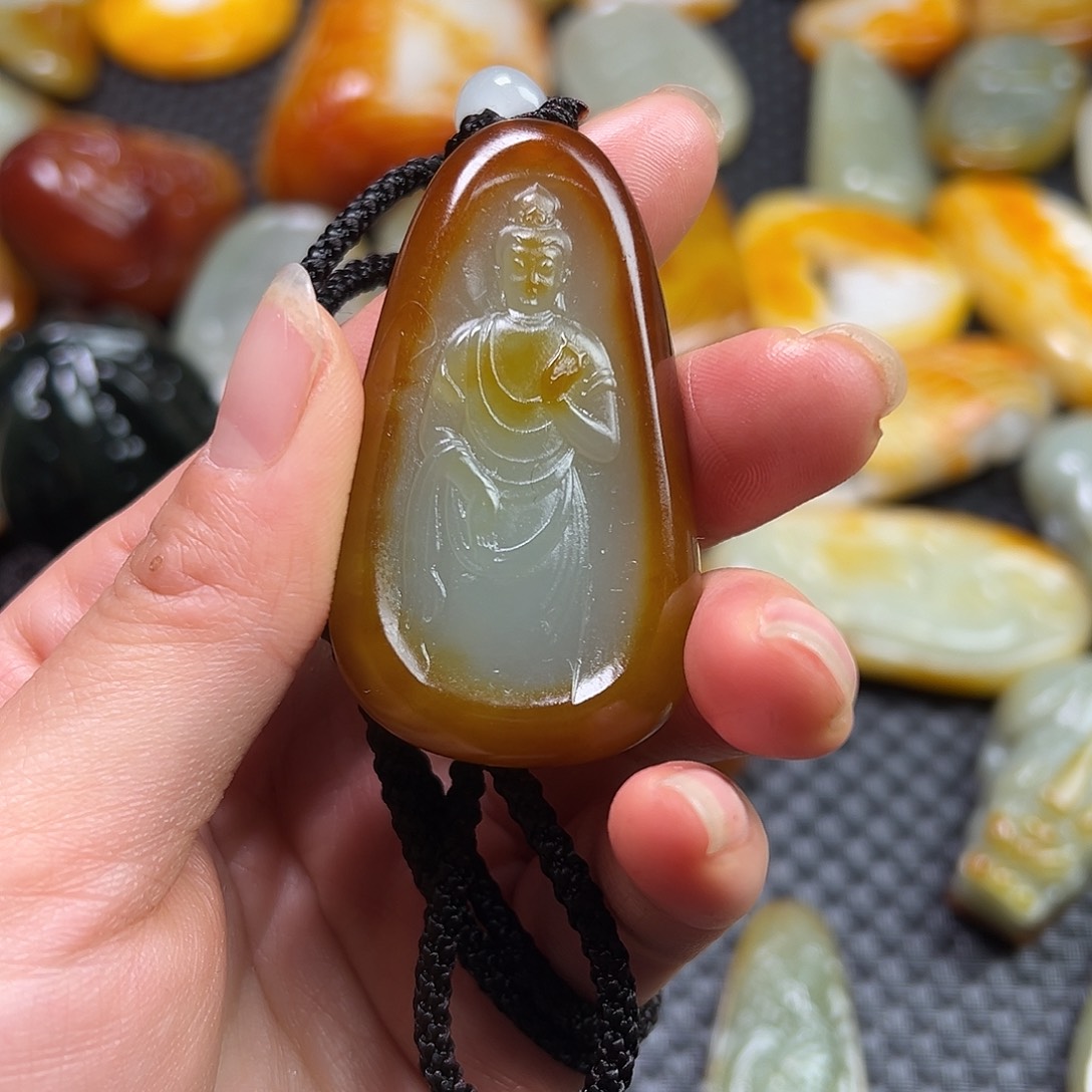 和田玉挂件未镶嵌