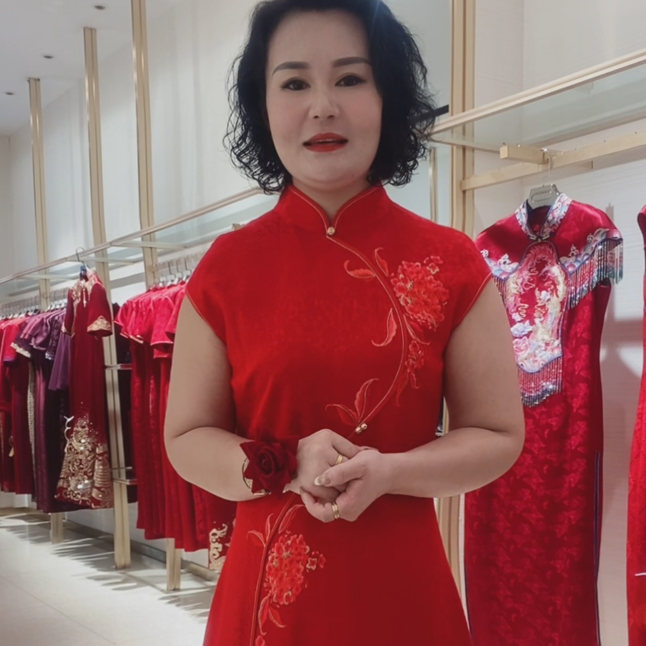朱紫褕170796酒红色新娘礼服年轻时尚喜婆婆喜妈妈婚宴礼服