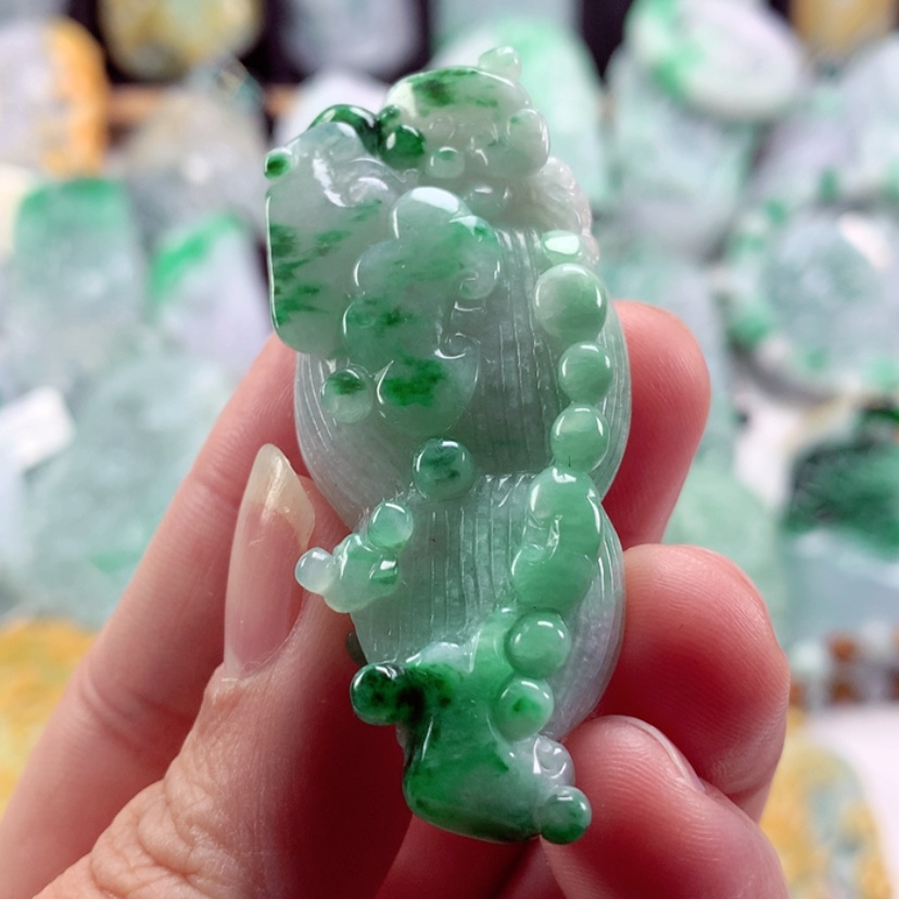 【闪购商品】翡翠吊坠(不含链)未镶嵌