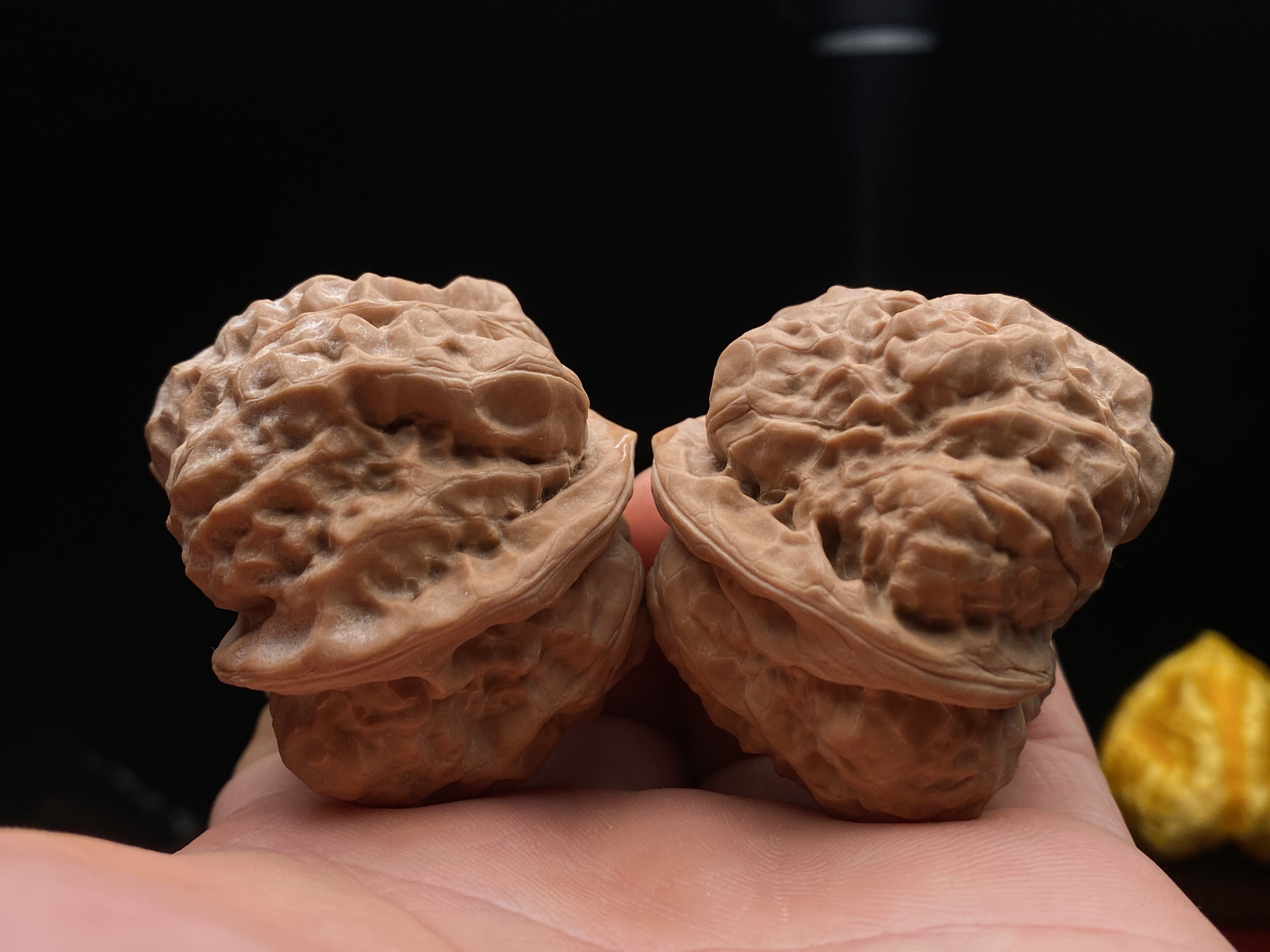 编号25206，边42肚44，延庆一代蛤蟆头，方头八眼筋正棱直，纹路稀碎！