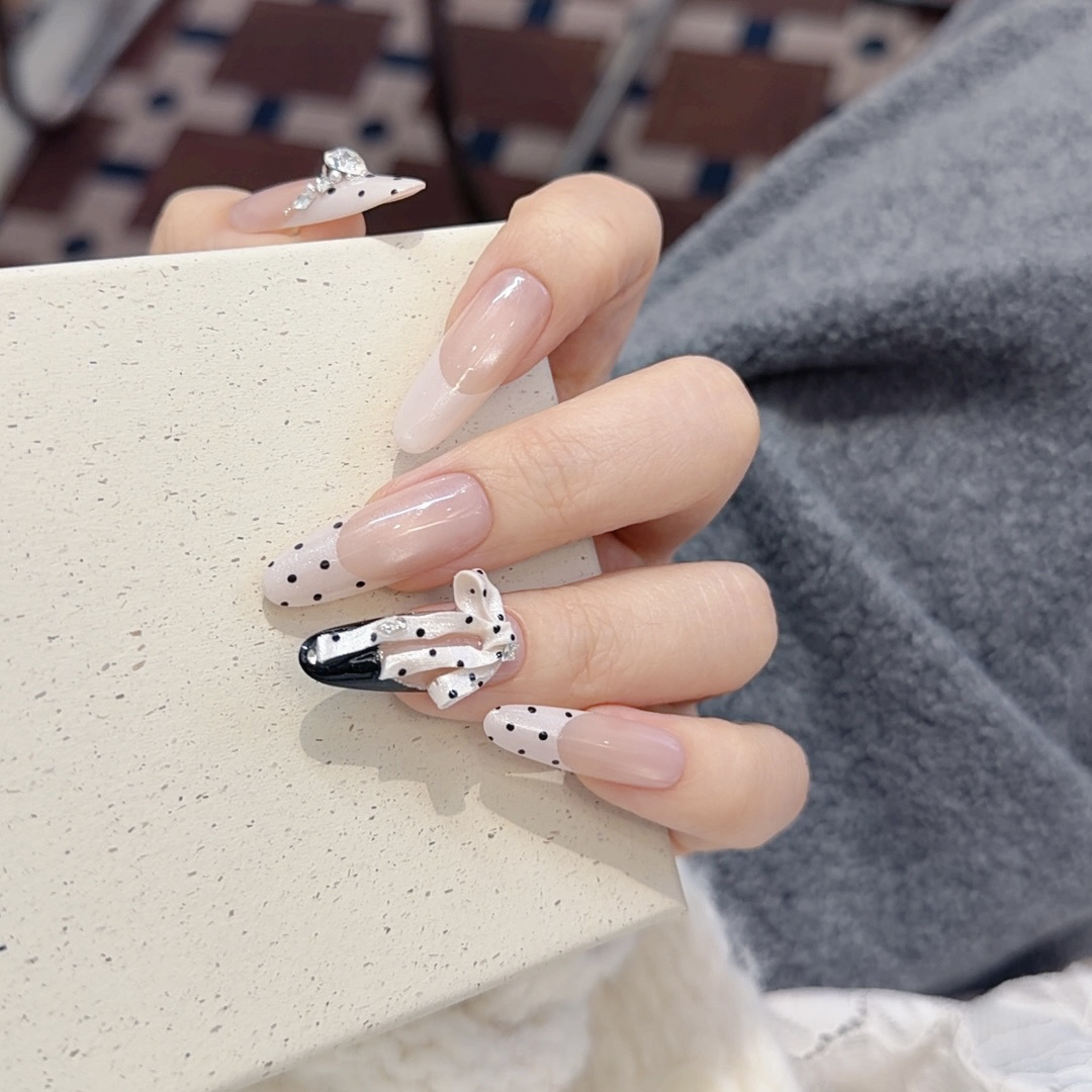 【黑白天鹅AB版】纯手工穿戴甲可拆卸美甲10片