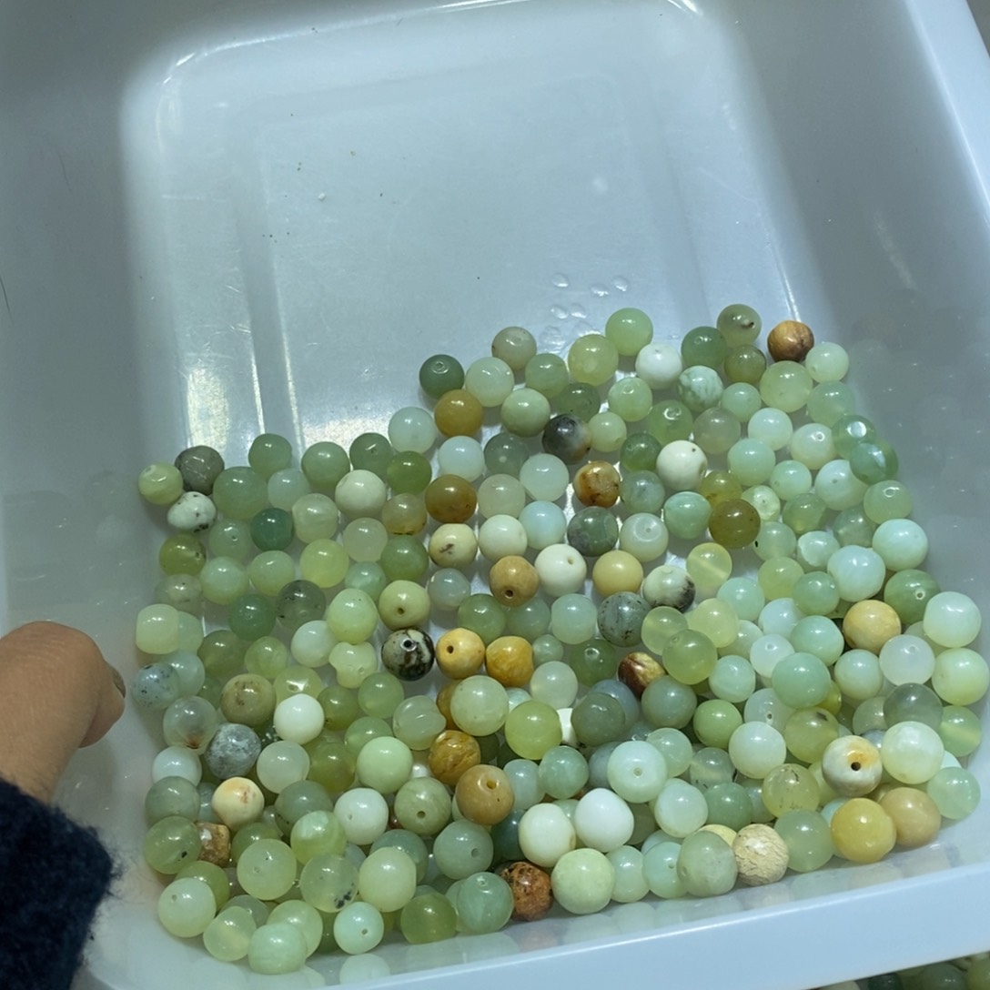 合金蛇纹石玉颈饰18