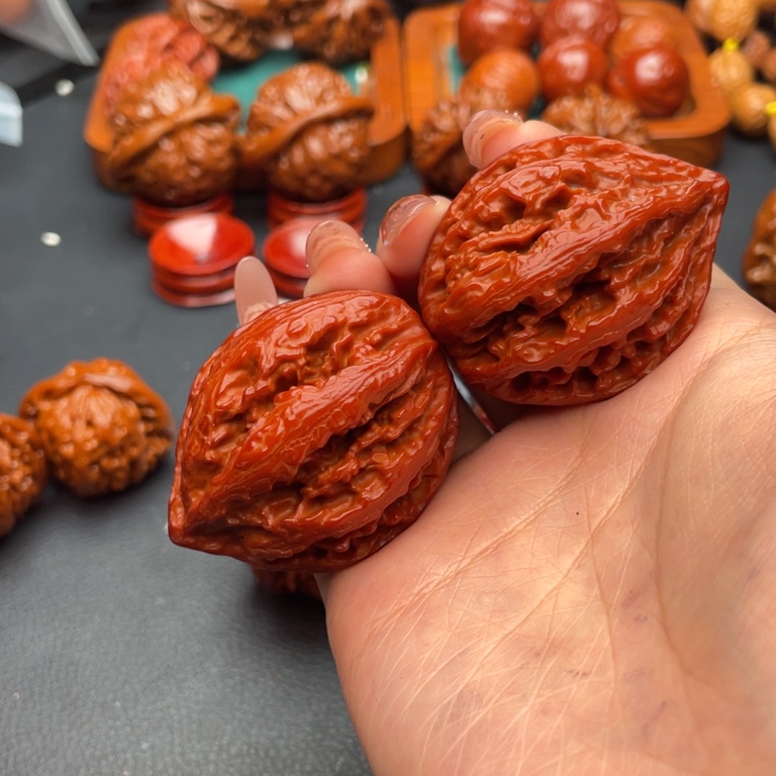 文玩核桃把件霸王龙