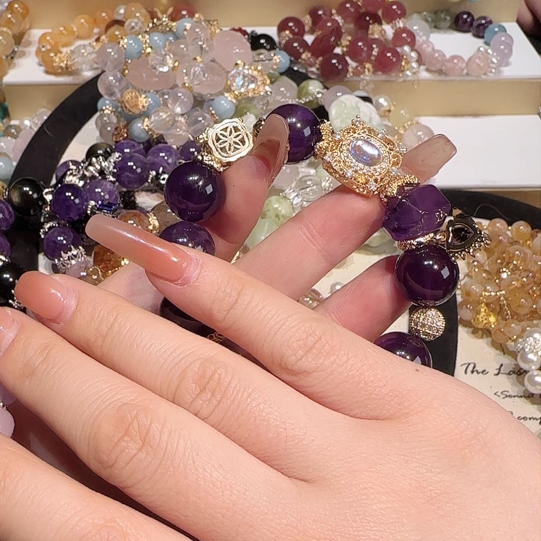 水晶手链未镶嵌华*子吧