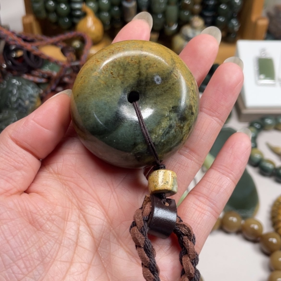 【闪购商品】岫岩河磨玉（透闪石质玉）手把件未镶嵌