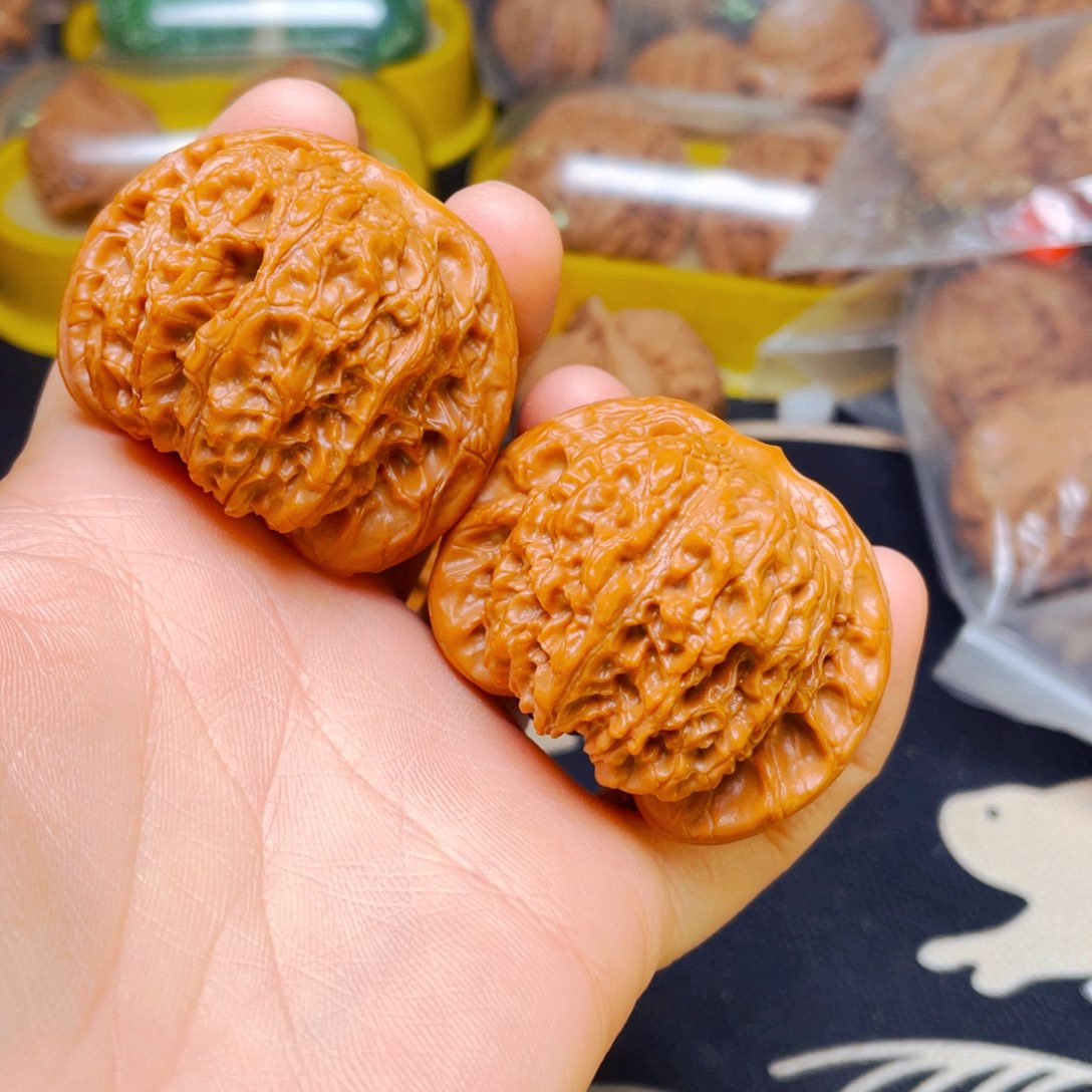 吊坠文玩核桃血麒麟