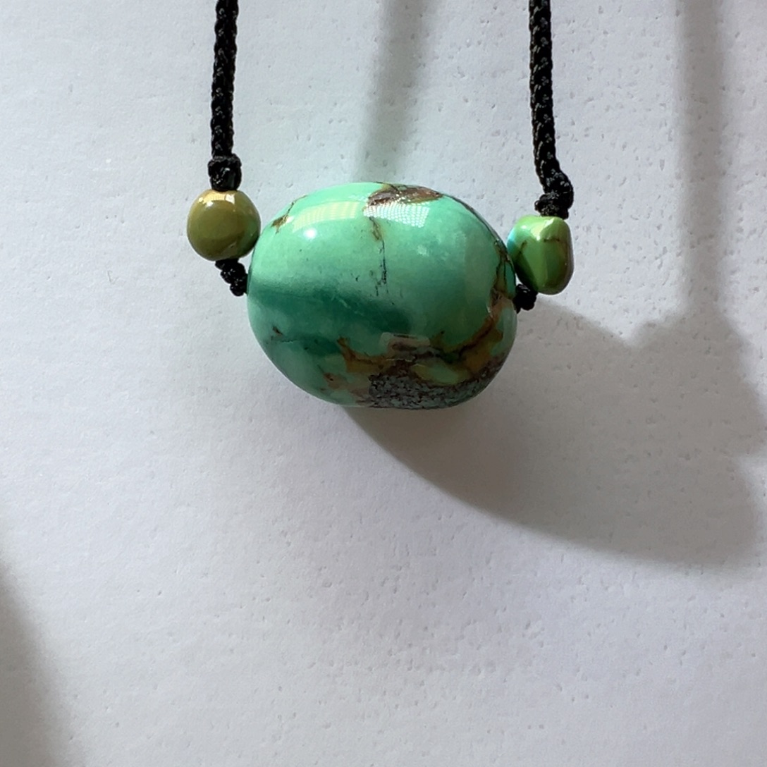 绿松石未镶嵌挂件