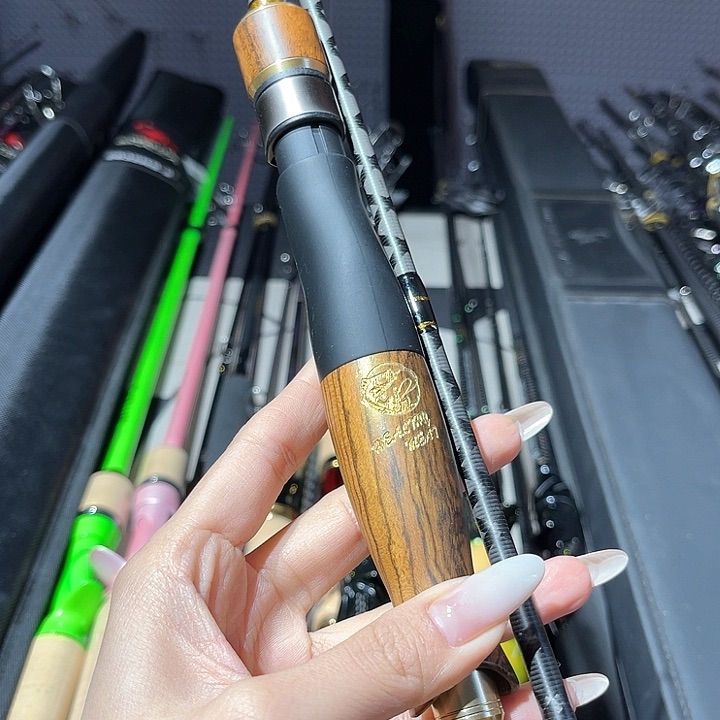 2.7m碳素小鱼尾巴2.28