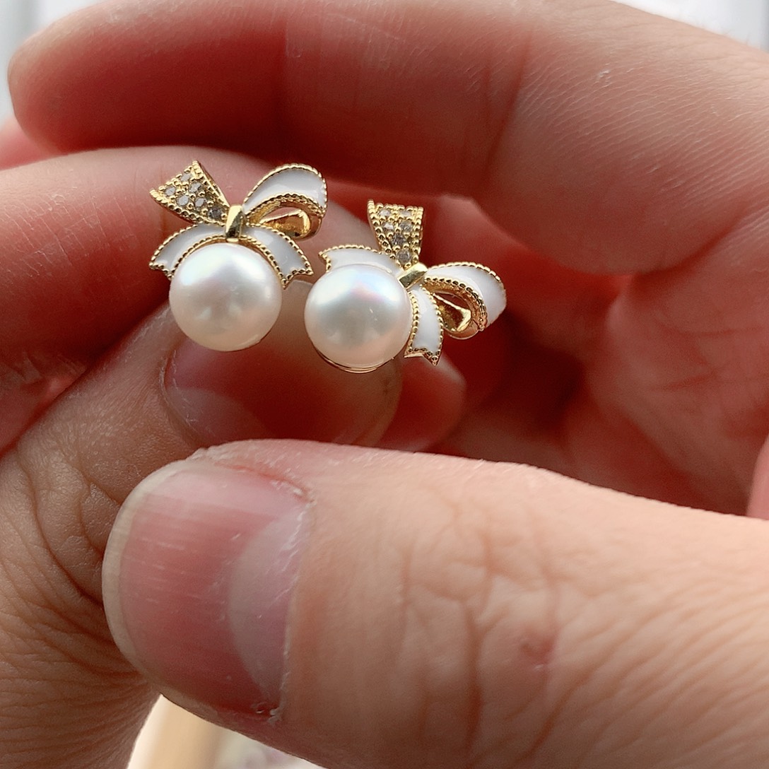 淡水珍珠耳饰未镶嵌