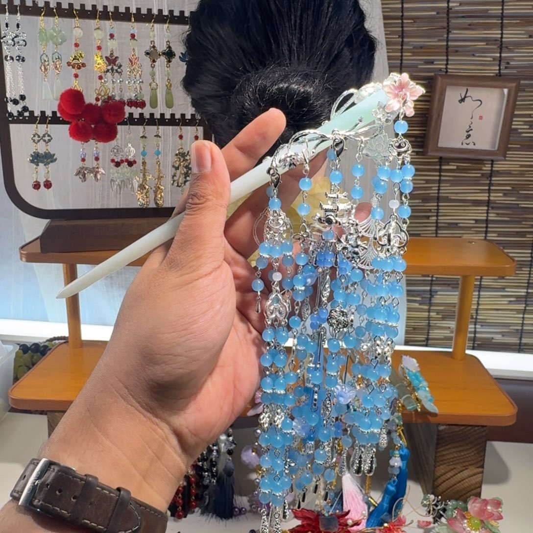 小***柴蛇纹石玉合金发饰