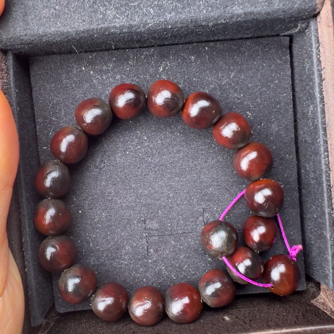 精品手串卡13毫米18颗籽手串红色