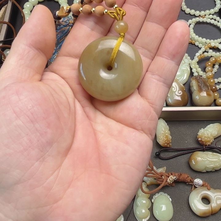 岫岩老玉（透闪石质玉）颈饰未镶嵌❻***深