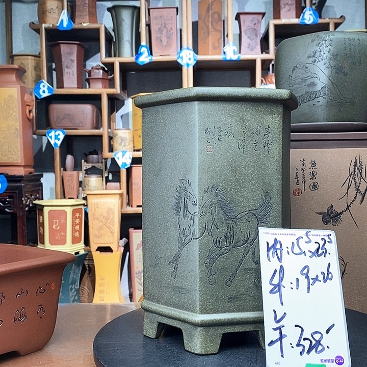 天青泥六方骏马图精刻