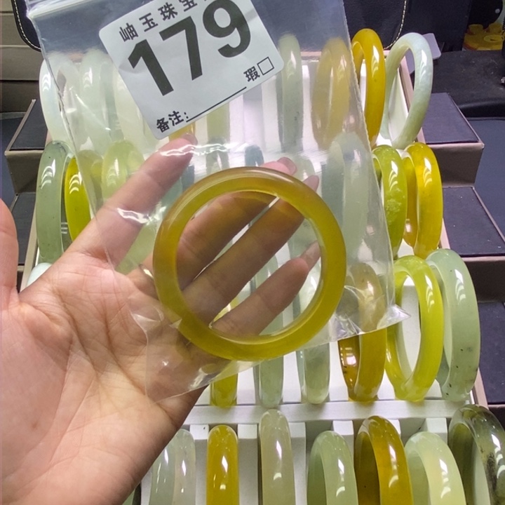 未镶嵌蛇纹石玉手镯179