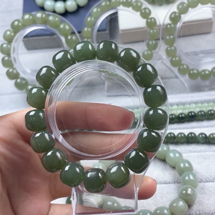 和田玉老型手串12*11mm尺寸未镶嵌单圈天然