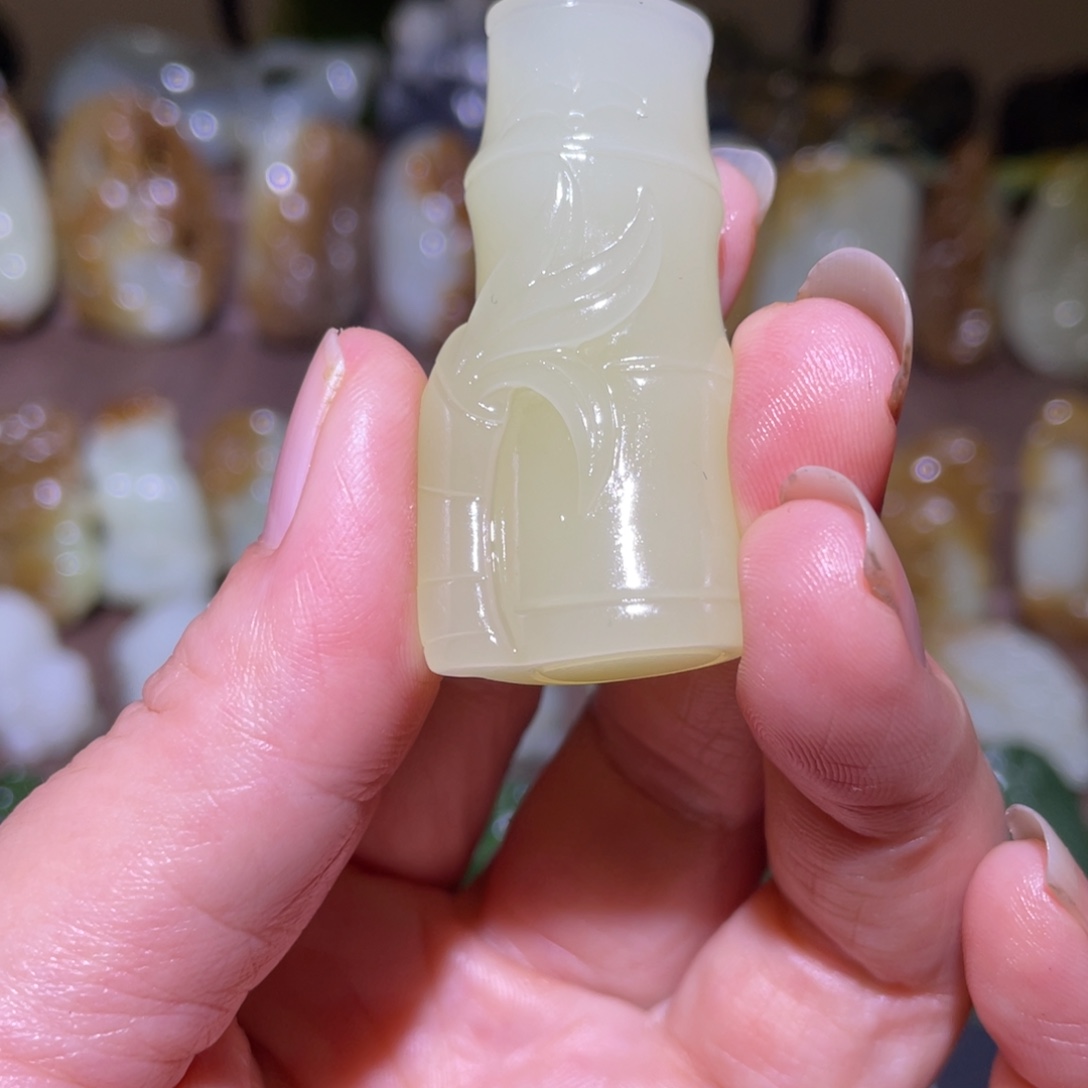 和田玉（黄玉）未镶嵌颈饰