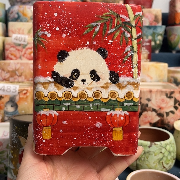 高方器形故宫熊猫