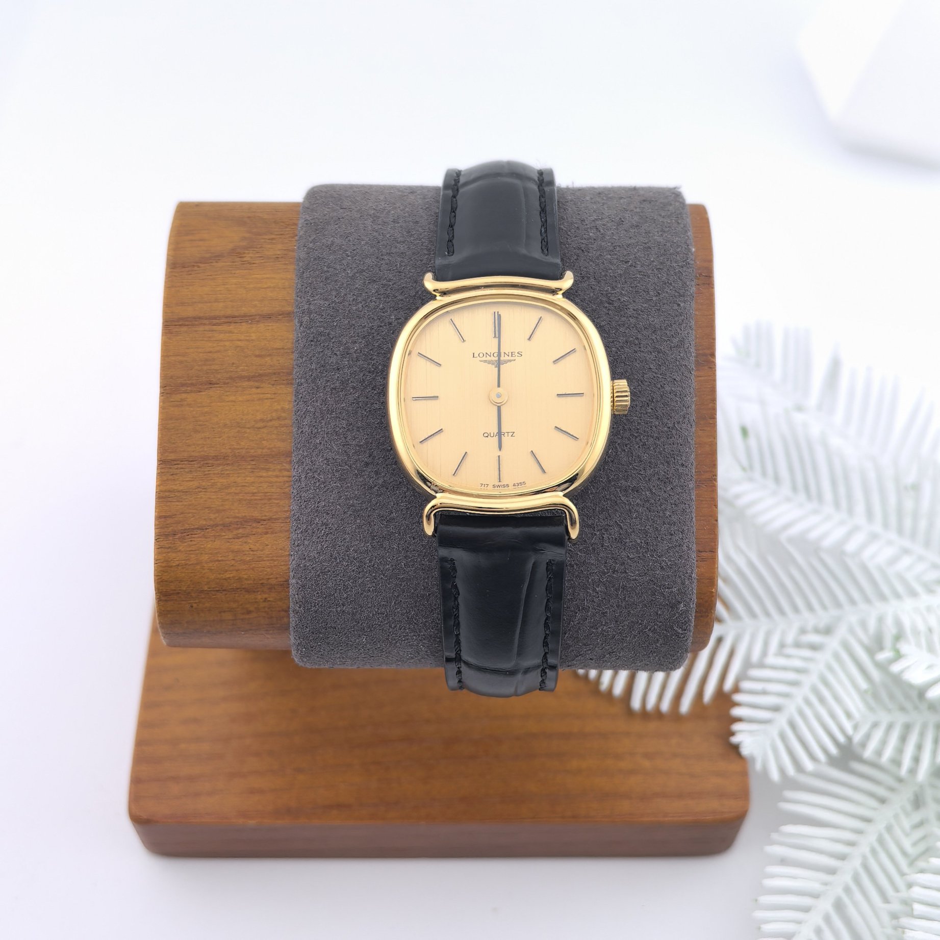 95新 Longines/浪琴 中古浪琴女表/石英机芯/表经24.5mm/01925