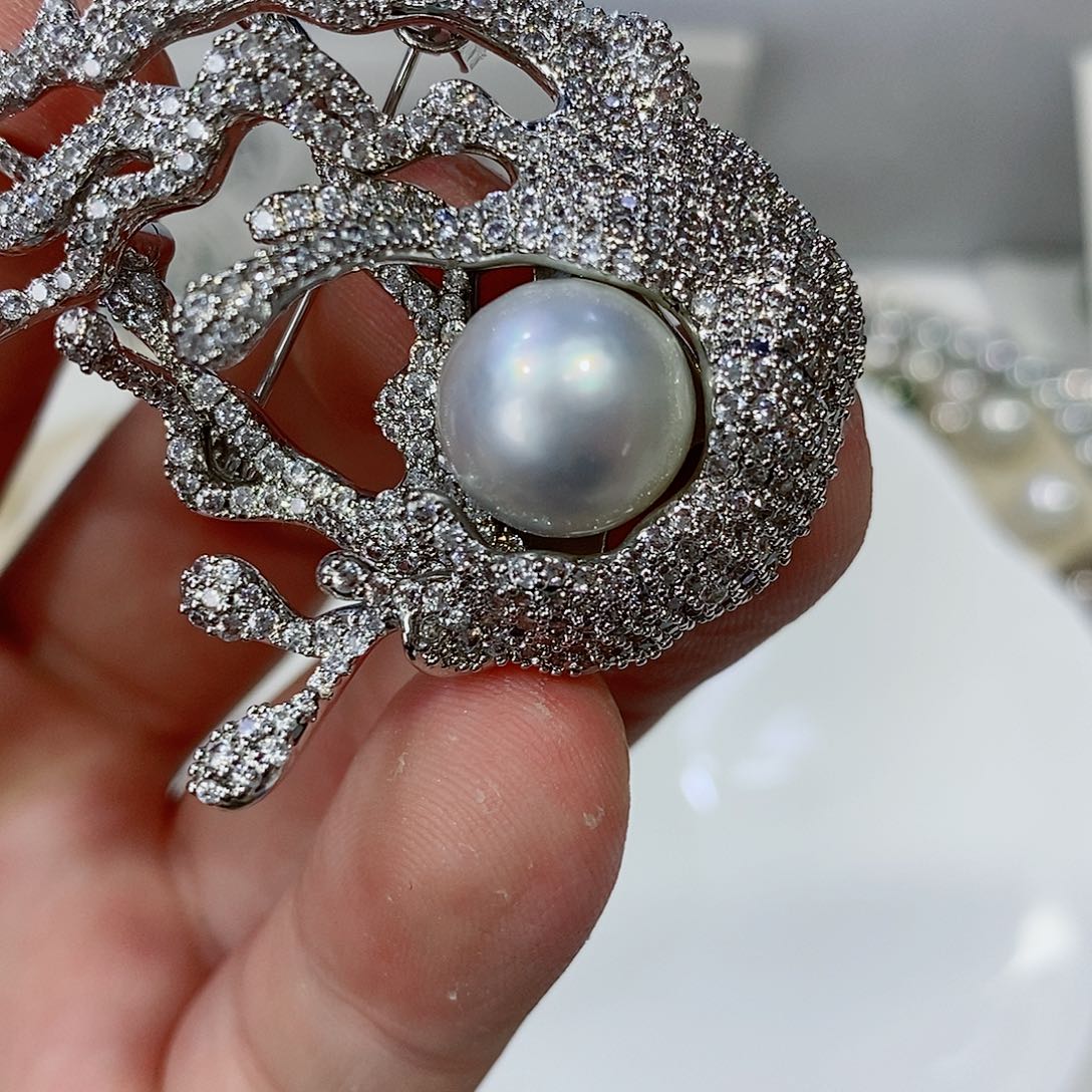 海水珍珠胸饰未镶嵌