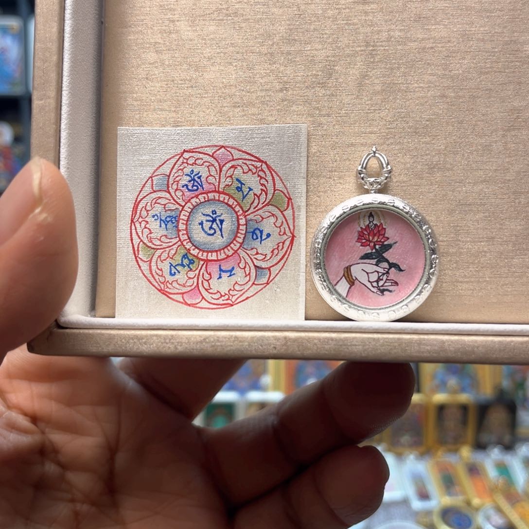 吊坠陈**_纯手绘六字佛手