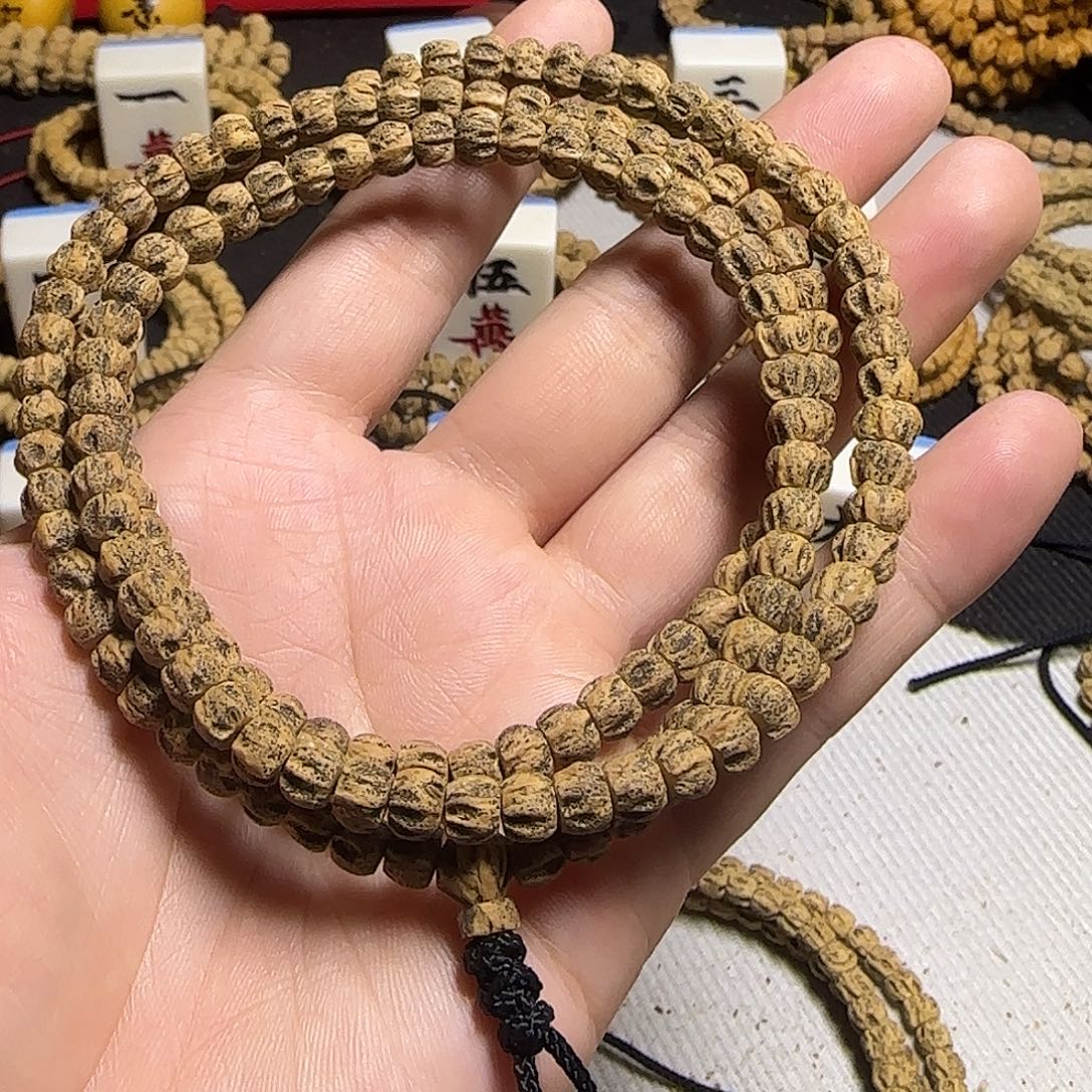 1***7柏香籽/百香籽吊坠