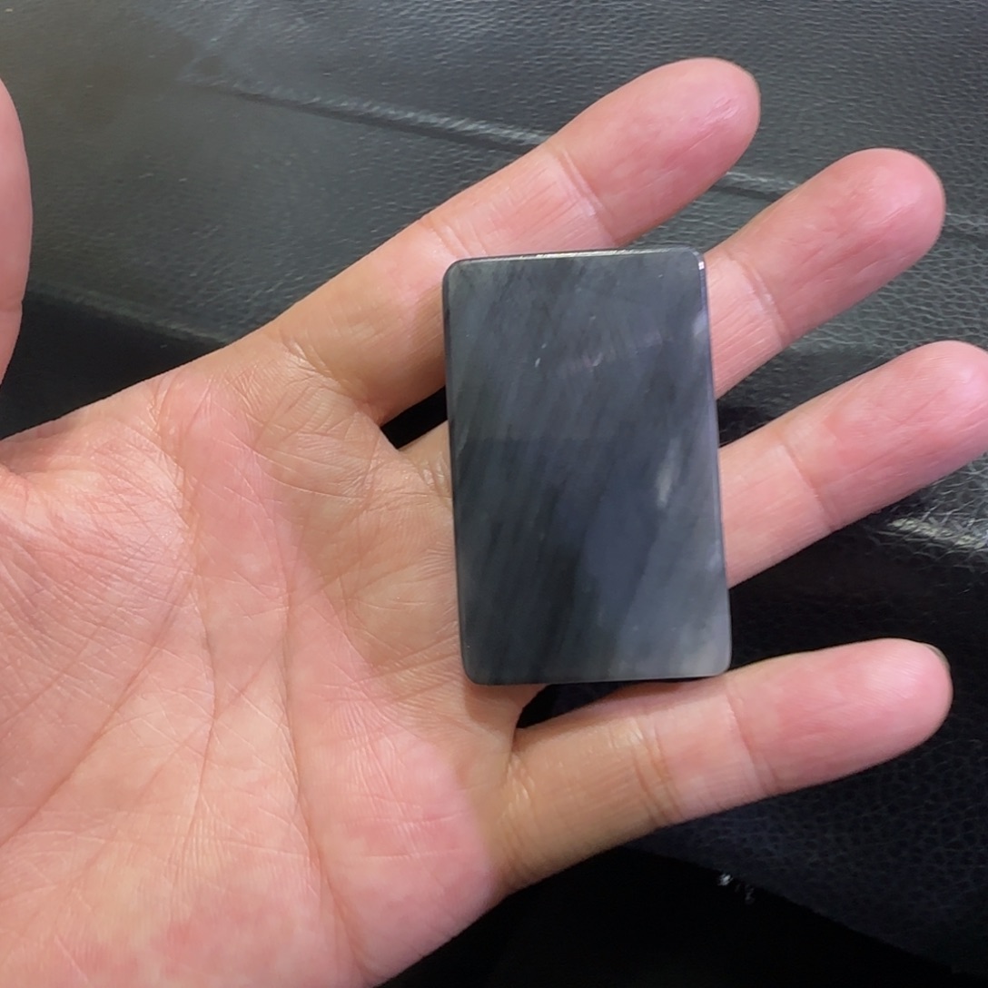 和田玉未镶嵌吊坠(赠链)