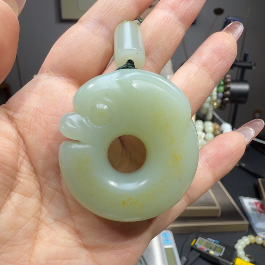 未镶嵌和田玉手链