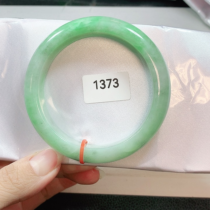 翡翠手镯未镶嵌天然翡翠手镯57.6