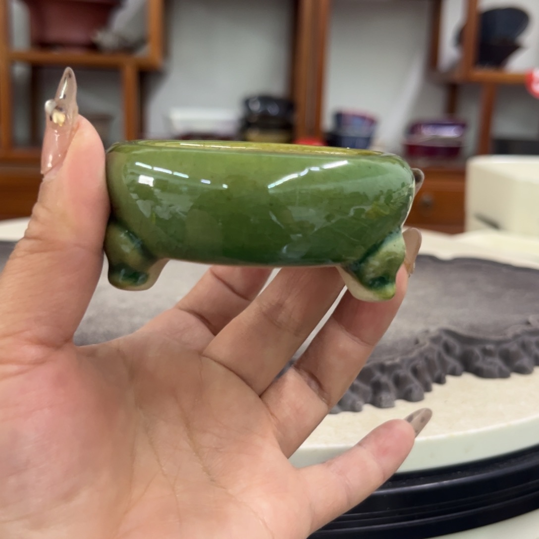 紫砂花盆瑕疵3.5-6.5。。。