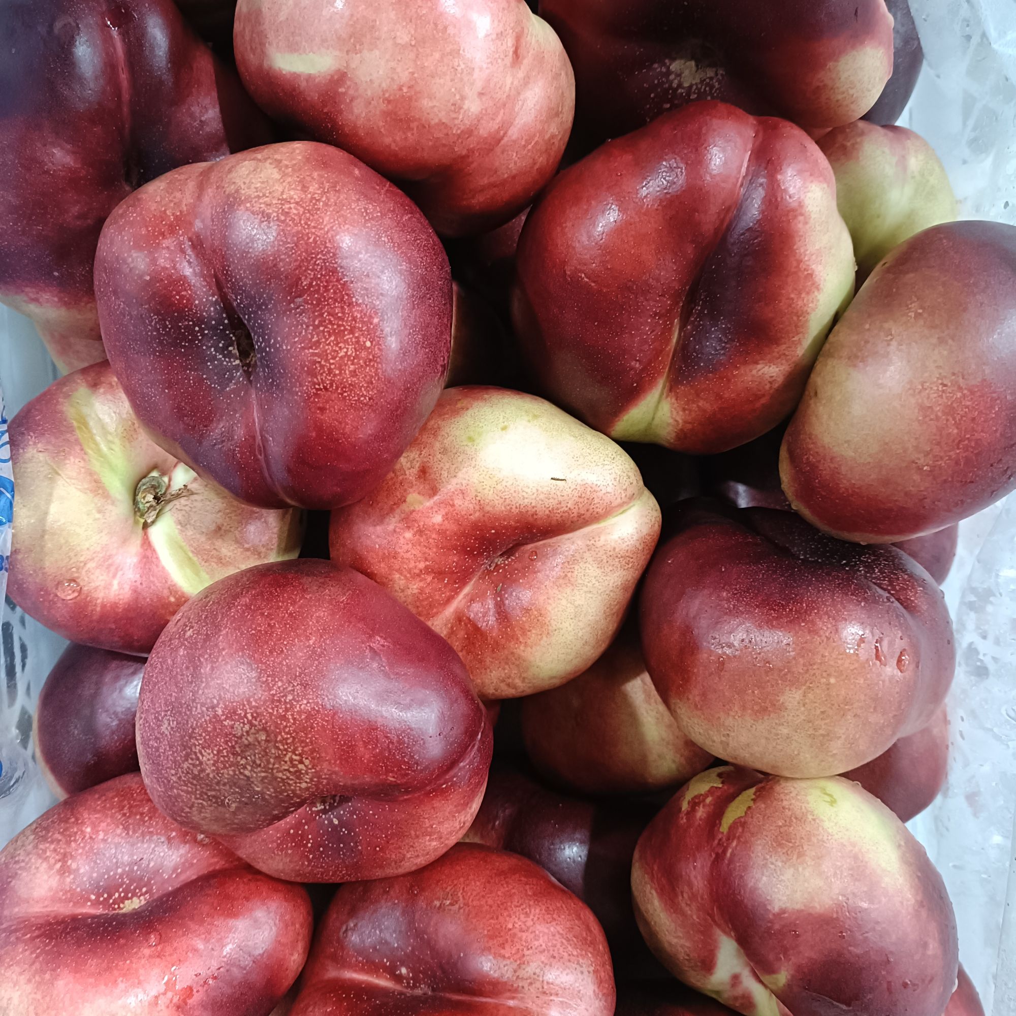 《鲜果生鲜》精品油蟠桃 净果3-3.5斤